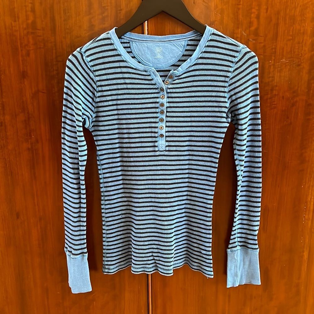 Gap - Fitted Top